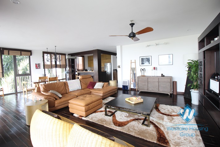 Stunning serviced apartment with great lake view for rent in Tay Ho, Hanoi