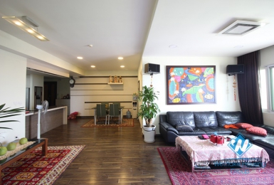 High floor modern apartment for rent in Ciputra E Tower