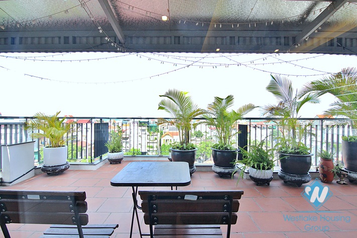 Beautiful top floor 1 bedroom apartment for rent in Trinh cong son, Tay ho, Hanoi