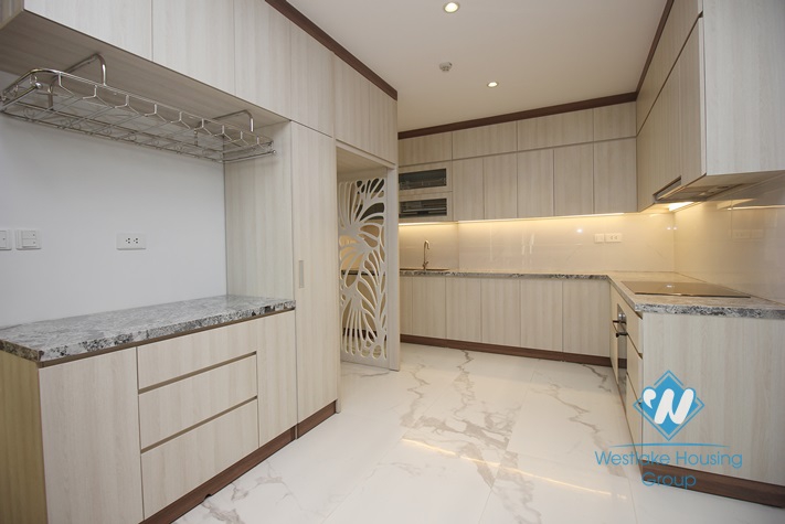 A must-see modern apartment for rent in Ciputra L3 Tower