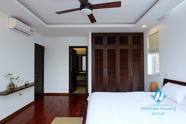 Spectacular apartment in Tay Ho for rent