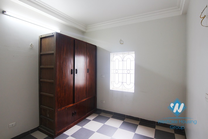 Cheap 4 bedrooms house with big yard for rent in Tay Ho district, Hanoi.