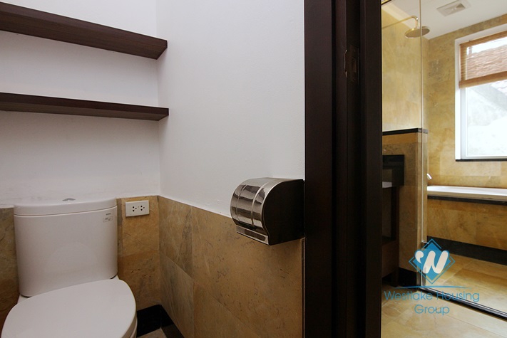 Spectacular apartment in Tay Ho for rent