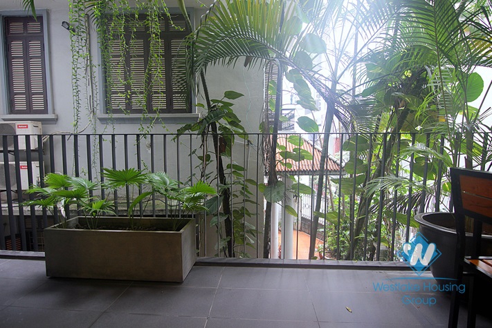 Bright 1 bedroom apartment for rent in Tu Hoa st, Tay Ho district, Ha Noi.