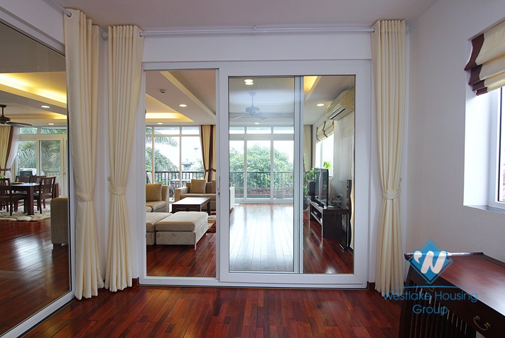 Spectacular apartment in Tay Ho for rent