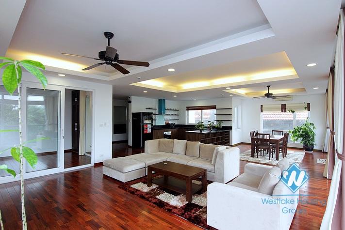 Spectacular apartment in Tay Ho for rent