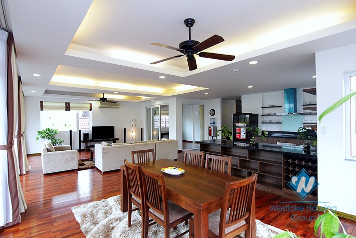 Spectacular apartment in Tay Ho for rent