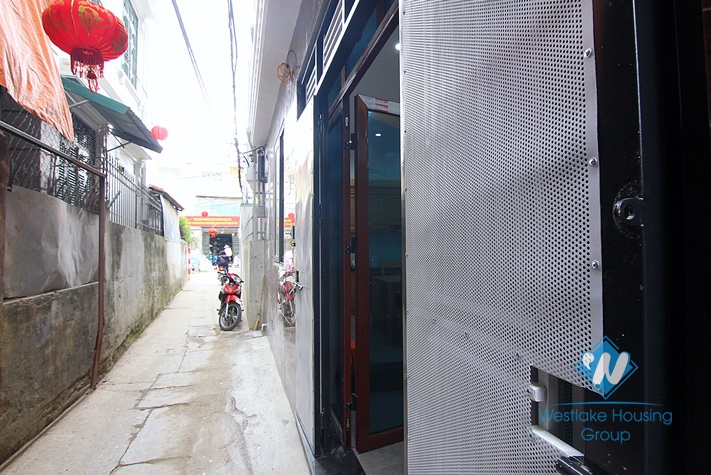 Six bedrooms house for rent in Au Co, Tay Ho, Hanoi.