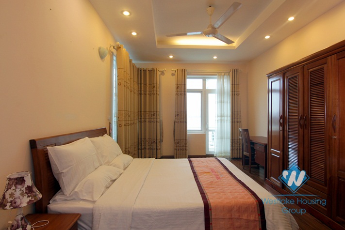 A simple but beautiful apartment with lake view for rent in Tay Ho