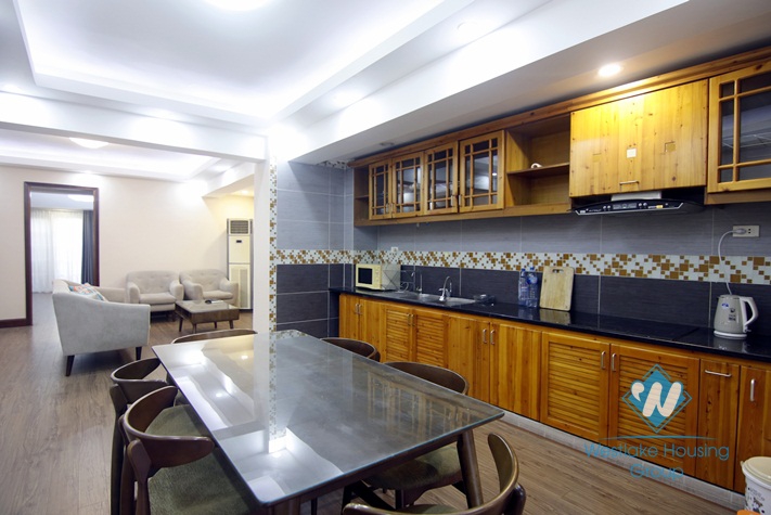 A delightful 2 bedroom apartment for rent on Yen Phu street