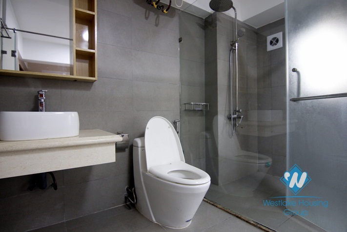 A delightful 2 bedroom apartment for rent on Yen Phu street