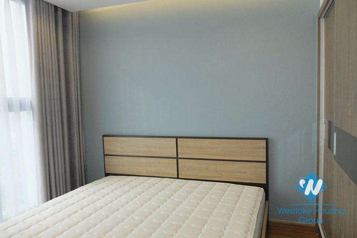 High floor apartment in Vinhome Metroplis for rent