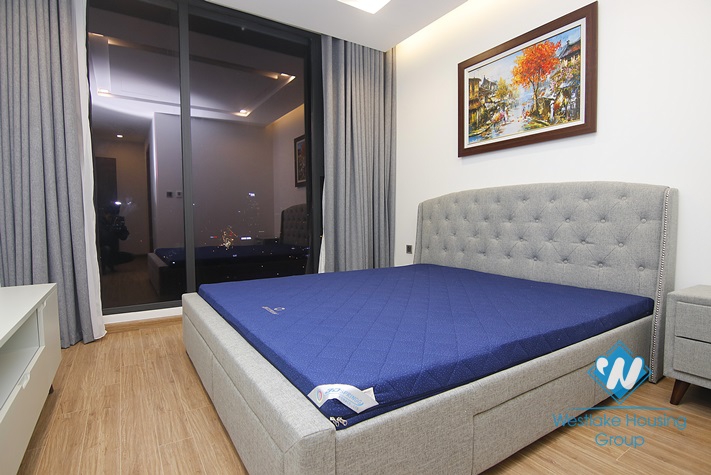 Nice furniture-Apartment in Vinhome Metropolis for rent 