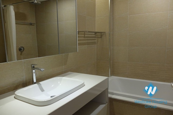 High floor apartment in Vinhome Metroplis for rent