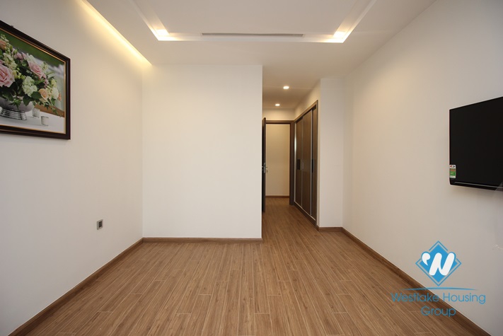 Brand new apartment for rent in Vinhome Metropolis, Ba Dinh District 