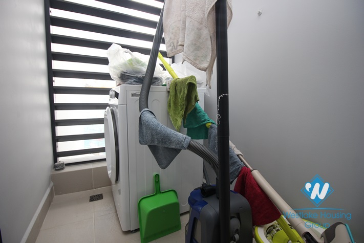 Modern furniture apartment for rent in Vinhome Metropolis, Ba Dinh District 