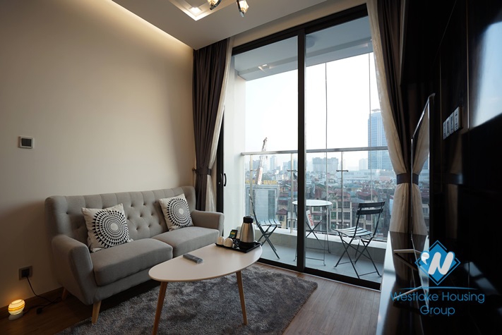 Beautiful 02 bedrooms for rent in Vinhome Metropolis, Lieu Giai St, Ba Dinh District