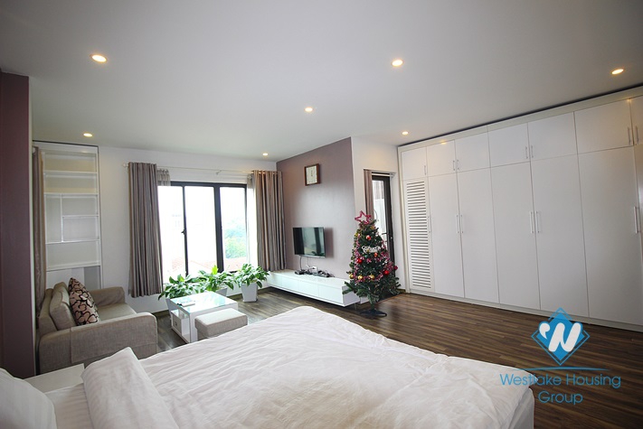 Nice big studio apartment for rent in Au Co st, Tay Ho district 