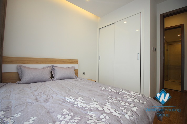 Luxury and modern apartment for rent in Vinhome Metropolis, Ba Dinh District 