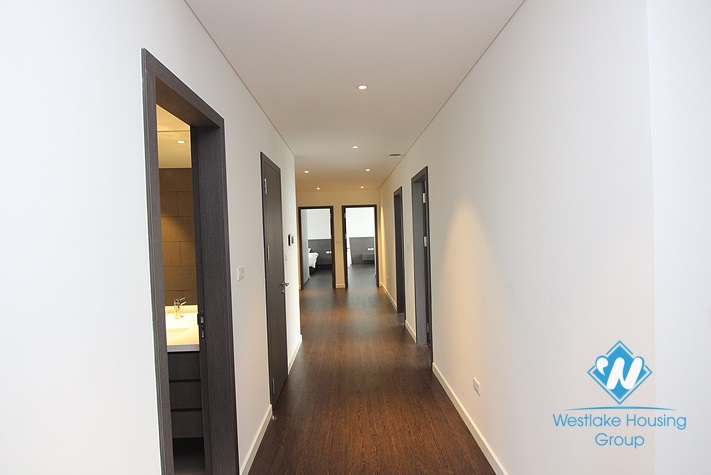 Brand new modern LAKE VIEW apartment for rent in Tay Ho, Hanoi 