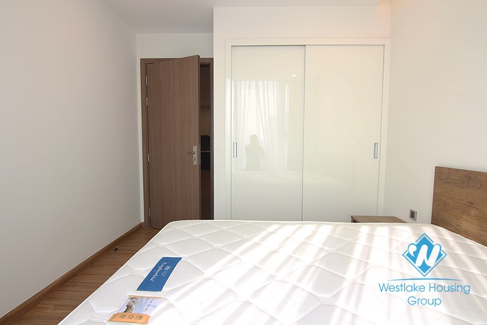 Three bedrooms in Vinhome Metropolis Building for rent