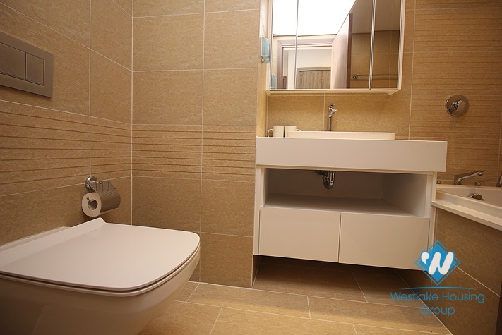 Luxury and modern apartment for rent in Vinhome Metropolis, Ba Dinh District 
