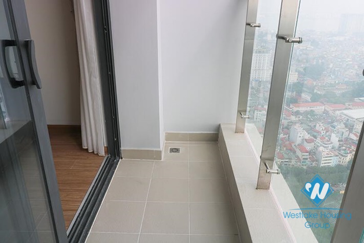 Apartment with modern furniture for rent in Vinhome Metropolis, Lieu Gia st, Ba Dinh District 