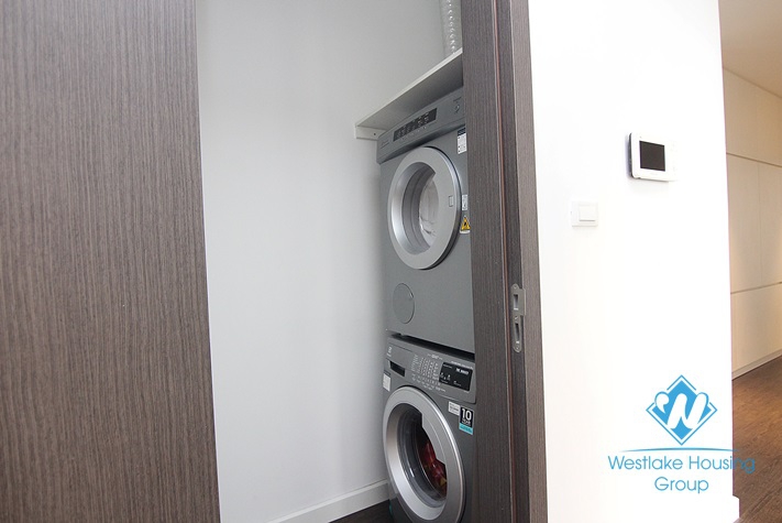 Brand new modern LAKE VIEW apartment for rent in Tay Ho, Hanoi 