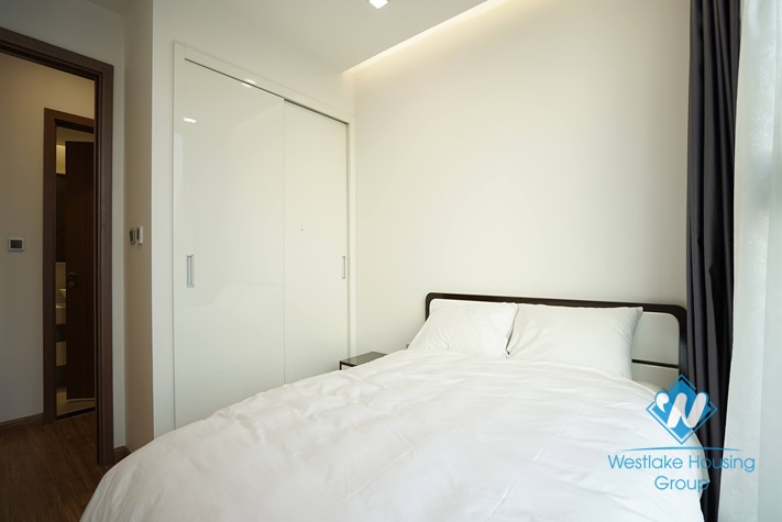 Beautiful 02 bedrooms for rent in Vinhome Metropolis, Lieu Giai St, Ba Dinh District