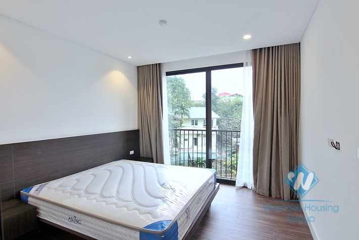 One bedroom apartment in To Ngoc Van street, Tay Ho district for rent.