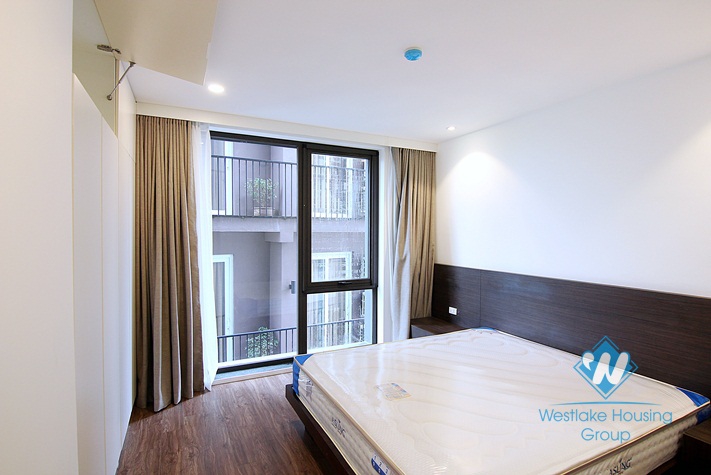 A nice and modern 3 bedroom apartment for rent in To ngoc van, Tay ho