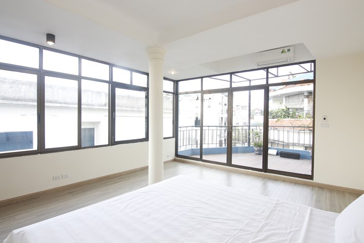 Duplex serviced apartment for rent in Truc Bach area, Ba Dinh, Hanoi.