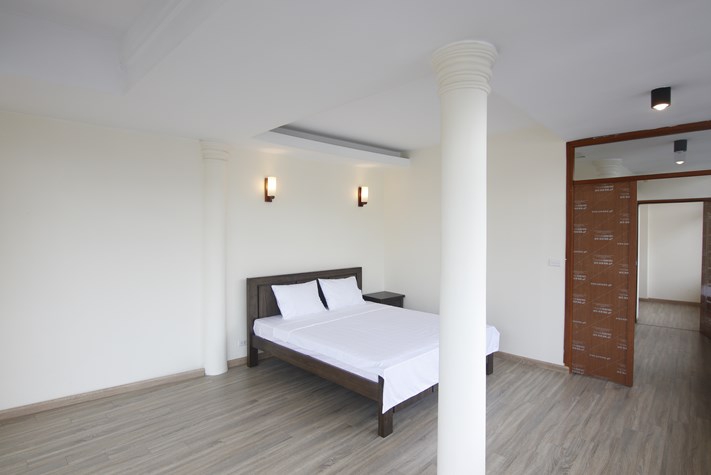 Duplex serviced apartment for rent in Truc Bach area, Ba Dinh, Hanoi.