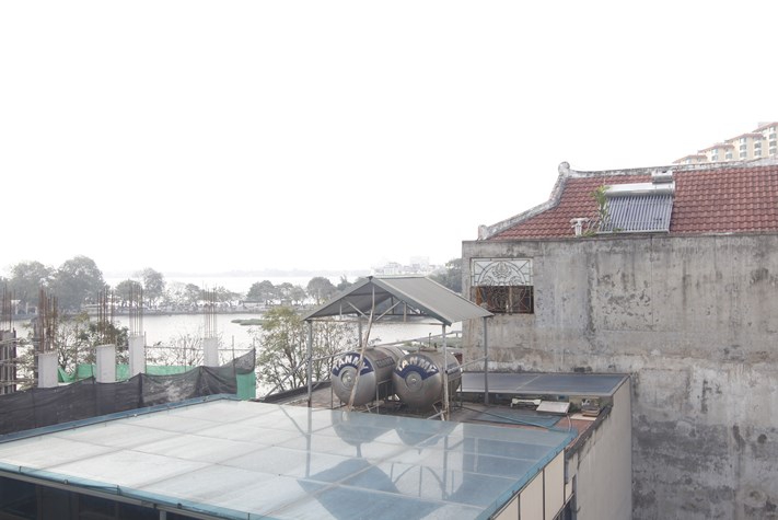 Duplex serviced apartment for rent in Truc Bach area, Ba Dinh, Hanoi.