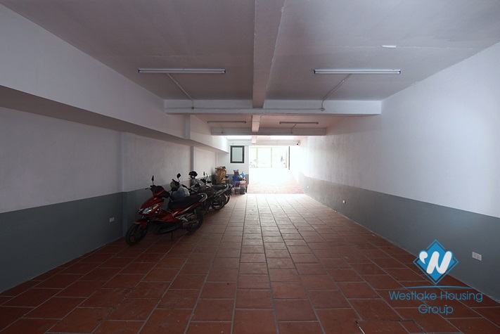 Brand new office for rent in Au Co st-Tay Ho District 