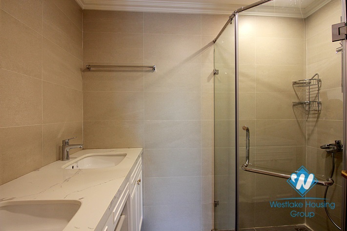 New and quality apartment for rent in Dang Thai Mai st, Tay Ho District 