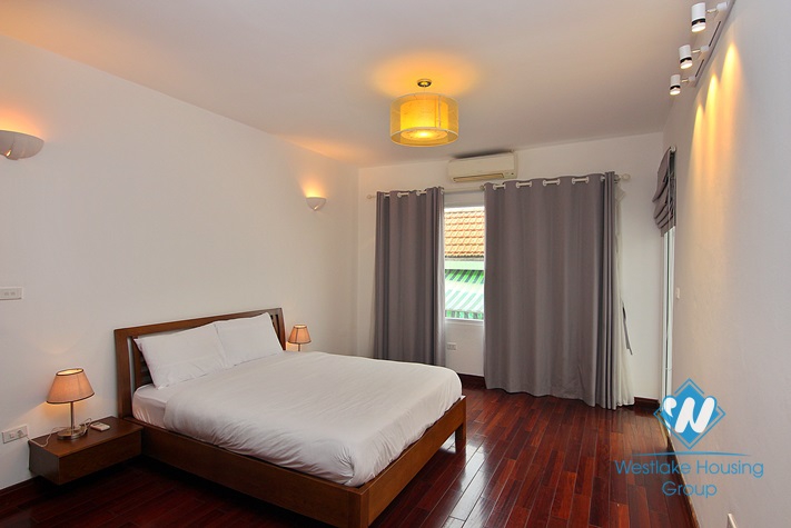 Modern lakeside apartment for rent on Quang Khanh road, Tay Ho