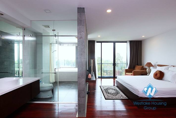 A luxury 4 bedroom apartment for rent in Dang Thai Mai, Tay Ho