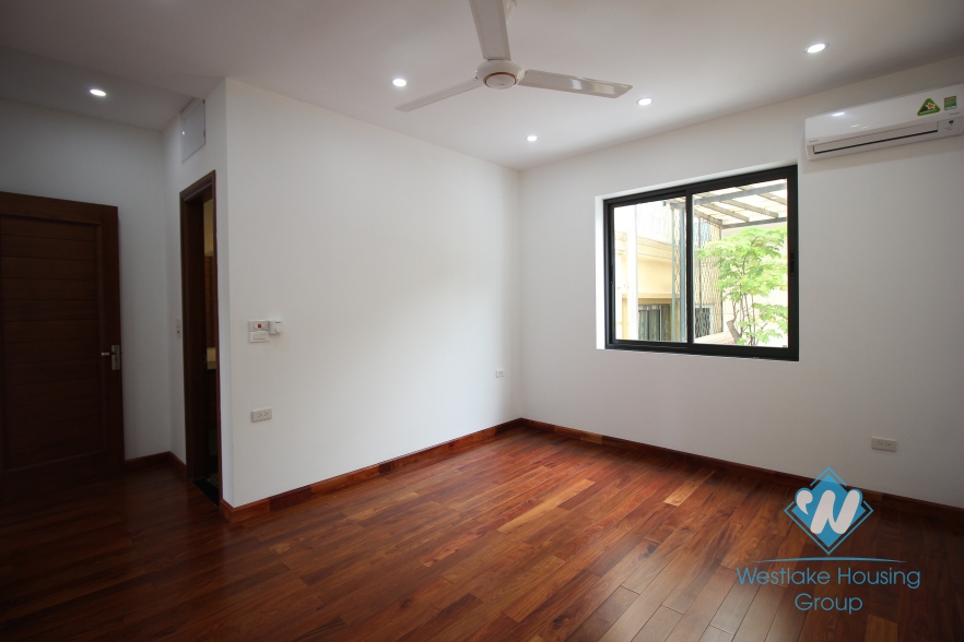 Gorggeous modern house with garden and swimming pool for rent in Tay Ho