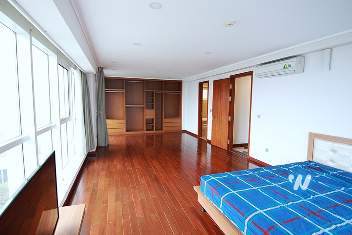 Spacious 4 bedrooms apartment for rent in L - building, Ciputra, Hanoi 