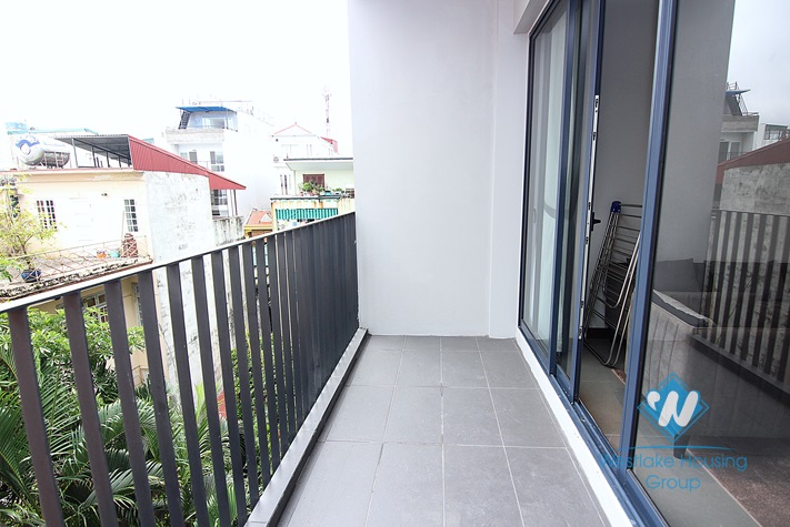 Balcony 1 bedroom apartment for rent in Tu Hoa st, Tay Ho, Ha Noi
