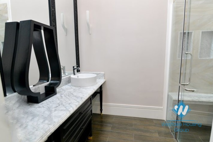 Hanoi furnished 5 bedrooms villa for let in Vinhomes Riverside with river view