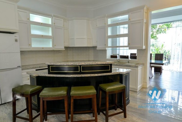 Hanoi furnished 5 bedrooms villa for let in Vinhomes Riverside with river view