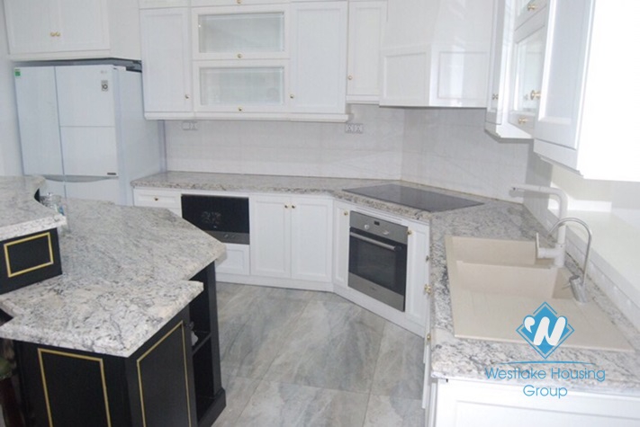 Hanoi furnished 5 bedrooms villa for let in Vinhomes Riverside with river view