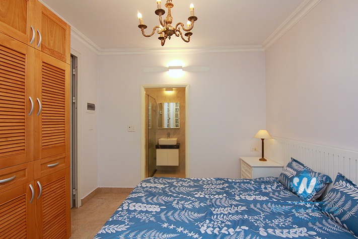 A stylish 1 bedroom apartment for rent in Au Co street
