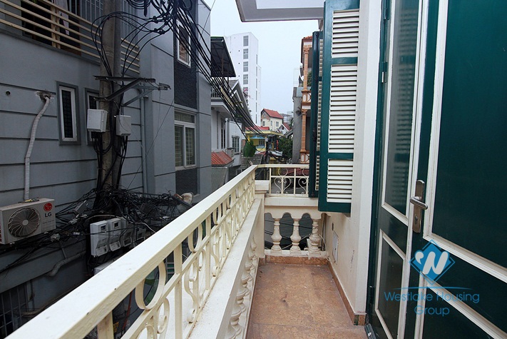 A stylish 1 bedroom apartment for rent in Au Co street