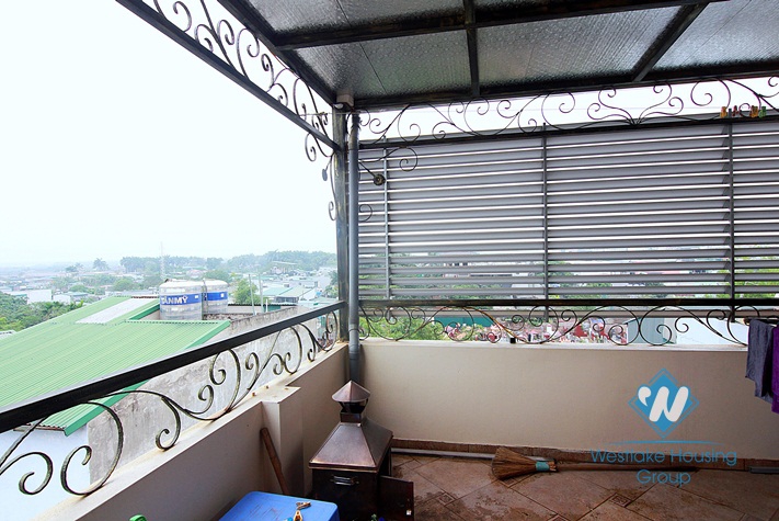 A modern house with elevator for rent in Au Co street, Tay Ho district