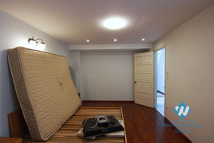 A cozy high-ceiling house for rent in Tu Hoa street, Tay Ho