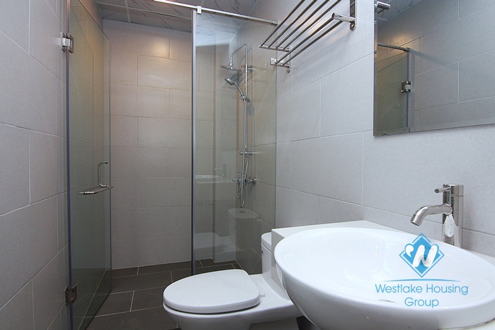 A bright and lovely apartment for rent on Tu Hoa street