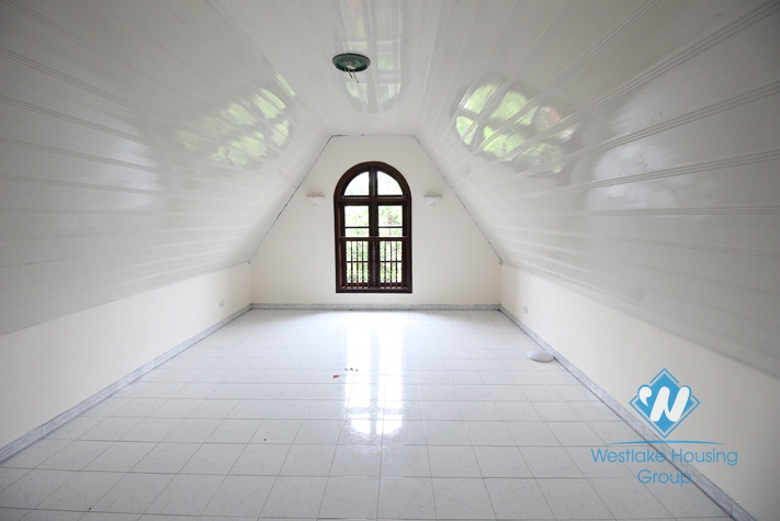 A huge house with 7 bedrooms and swimming pool for rent in Westlake, Tay Ho, Hanoi